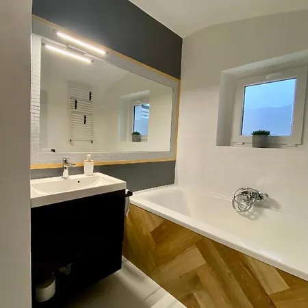 Yose - 160 M2 Na Wylacznosc Διαμέρισμα *